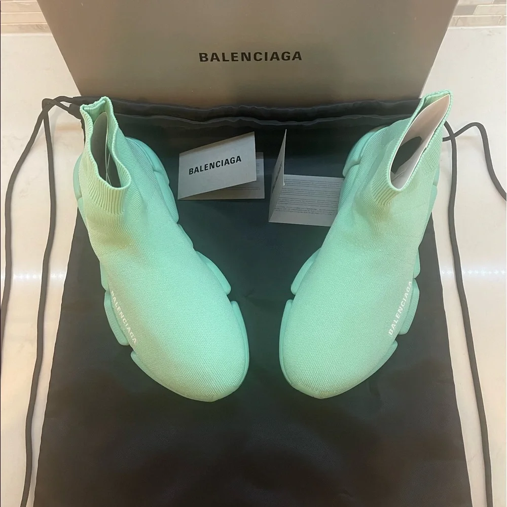Balenciaga Speed 2.0 LT Sneakers - Picture 2 of 9